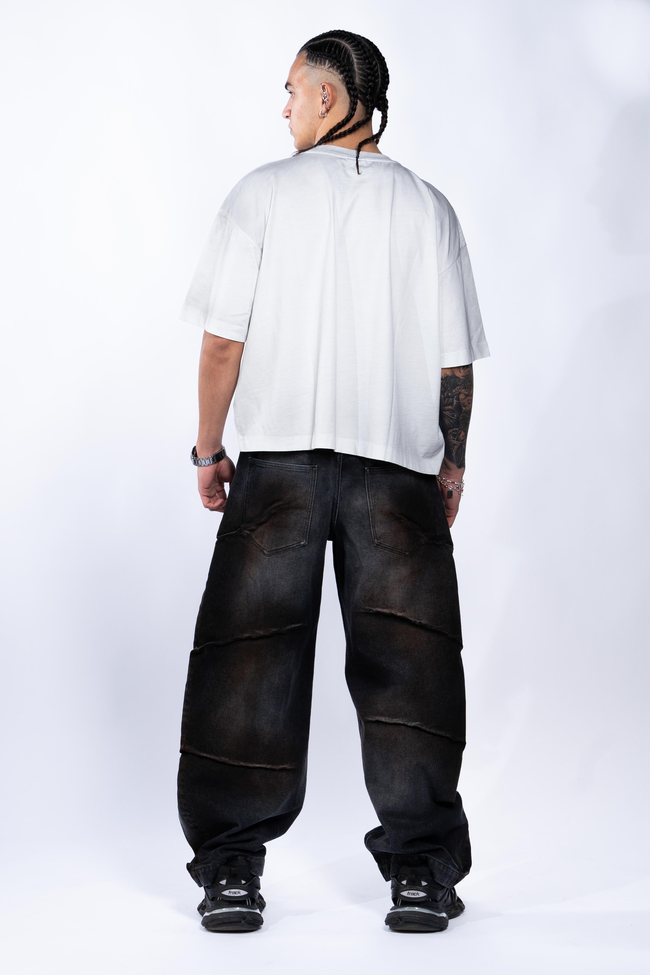 LIMITED LIGHT TEE